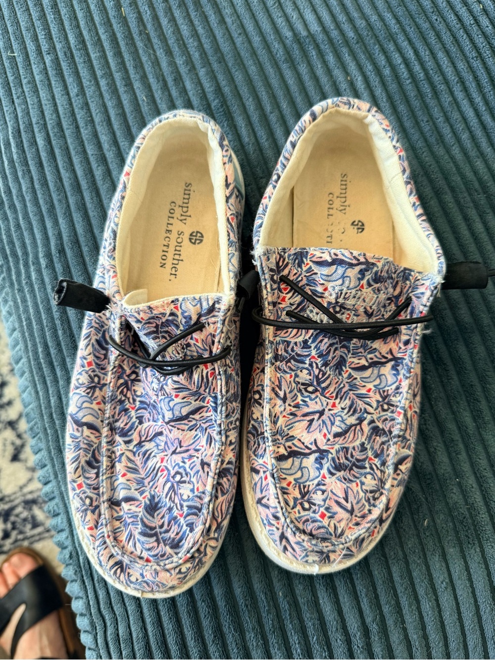 Simply Southern Women’s Floral Moccasins Sz 7-Pink & Blue Coastal Cotton Summer
